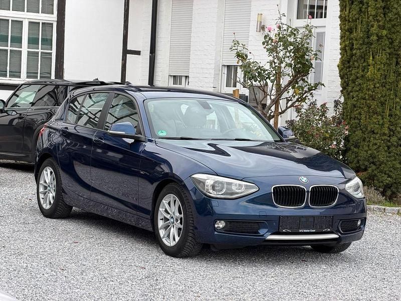 Blau Gebraucht 2013 BMW 116 Efficient Dynamics Kleinwagen | 6.490 € (Fairer Preis) - Bild 1/4