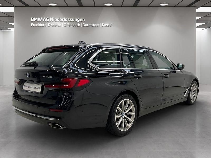 Gebraucht BMW 530e Sport Line 292 PS (214 kW) 2022 Schwarz Limousine