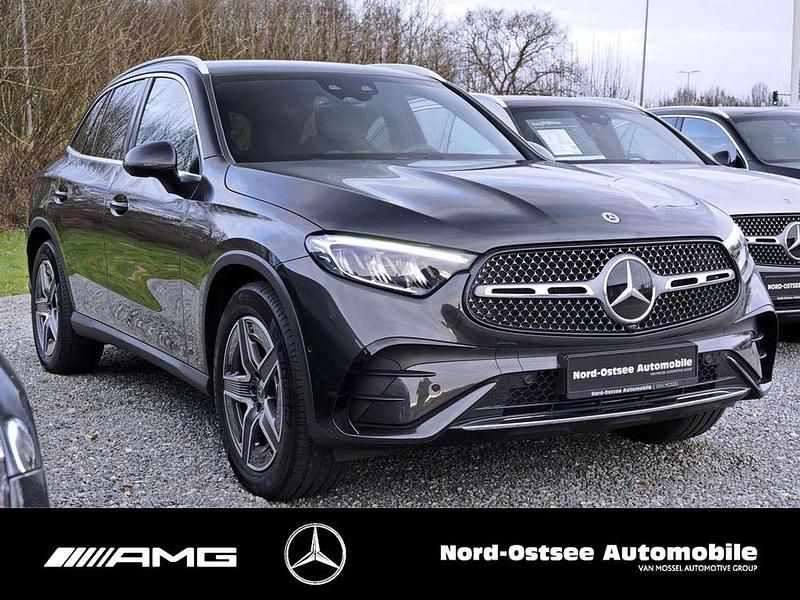 Gebraucht Mercedes GLC300 AMG 269 PS (197 kW) 2025 Grau SUV