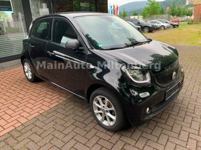 Gebraucht Smart ForFour Passion 71 PS (52 kW) 2016 Schwarz Kleinwagen