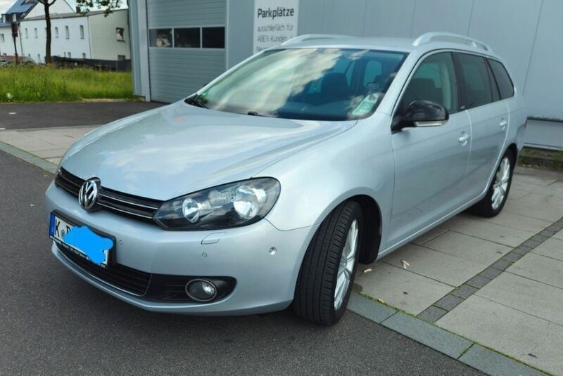 Schwarz Gebraucht 2011 VW Golf VI Style Kombi | 6.700 € (Fairer Preis) - Bild 1/4