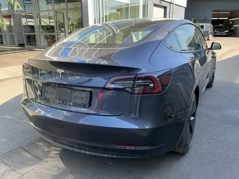 Gebraucht Tesla Model 3 RWD 239 kW (325 PS) 2022 Grau grau (metallic) Limousine