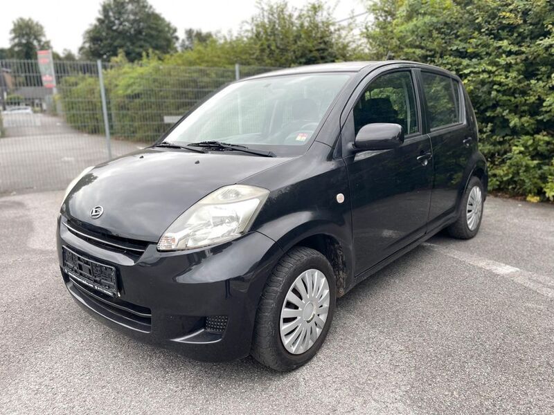 Gebraucht Daihatsu Sirion 69 PS (50 kW) 2008 Schwarz Kleinwagen