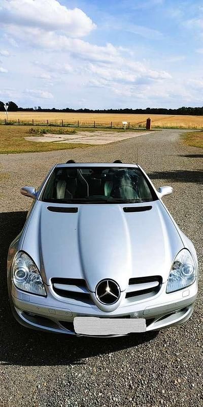 Gebraucht Mercedes SLK350 272 PS (200 kW) 2004 Iridiumsilber (775u) Cabrio