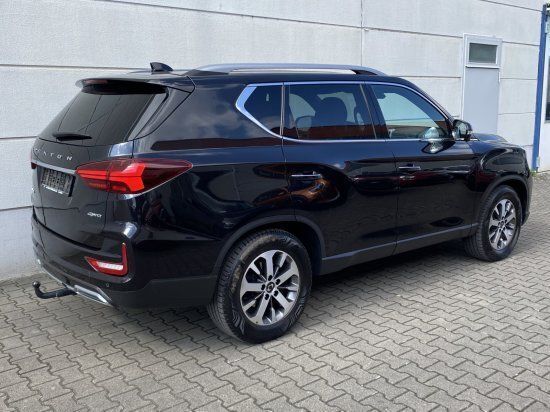 Gebraucht SsangYong Rexton Sapphire 201 PS (147 kW) 2022 Schwarz lak space black met. SUV
