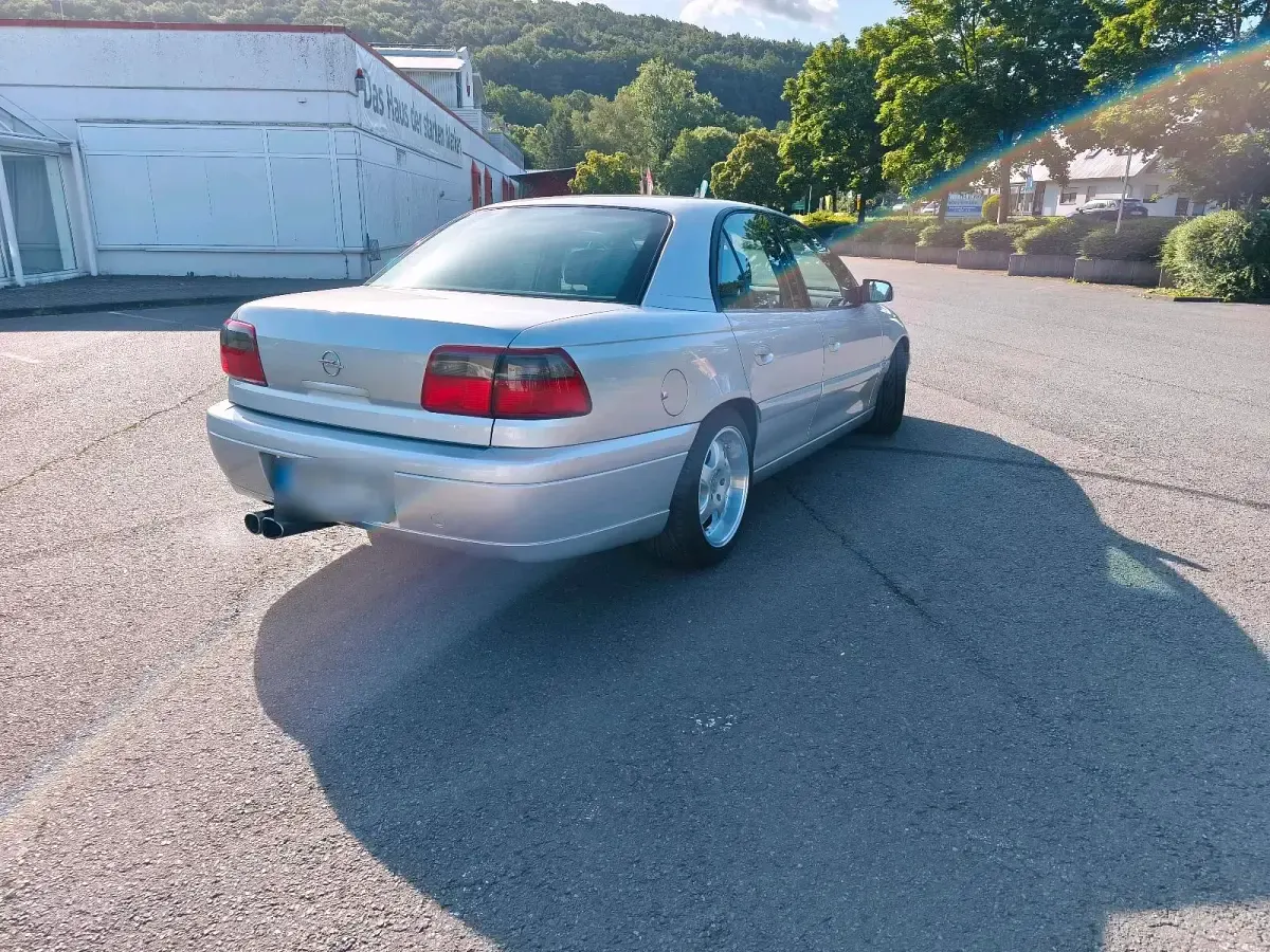 Gebraucht Opel Omega 180 PS (132 kW) 2001 Silber Limousine