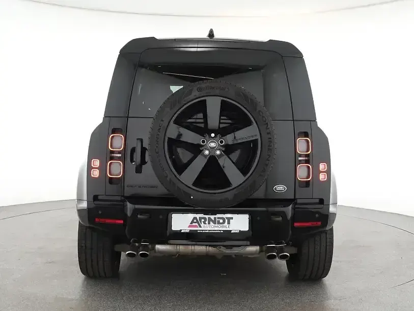Gebraucht Land Rover Defender 525 PS (386 kW) 2023 Santorini black SUV