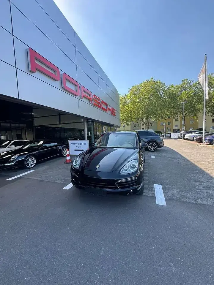 Gebraucht Porsche Cayenne 239 PS (175 kW) 2011 SUV