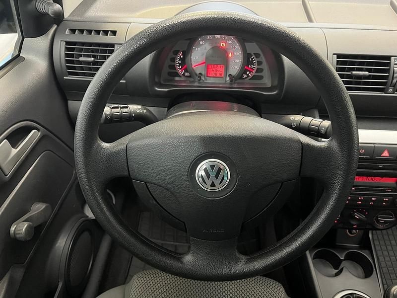 Second-hand VW Fox 54 CP (39 kW) 2009 Albastru Hatchback