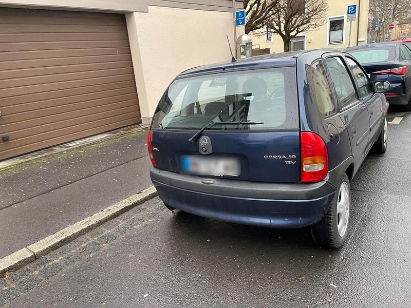 Gebraucht Opel Corsa 54 PS (39 kW) 1998 Blau Kleinwagen