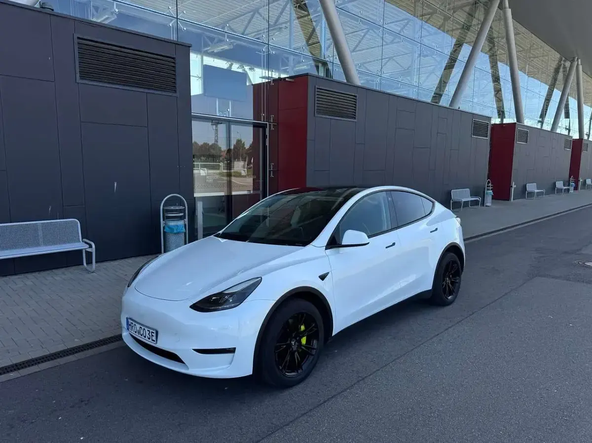 Gebraucht Tesla Model Y 378 kW (514 PS) 2021 Weiß SUV