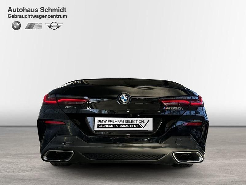 Gebraucht BMW M850 530 PS (389 kW) 2023 Saphirschwarz Coupé