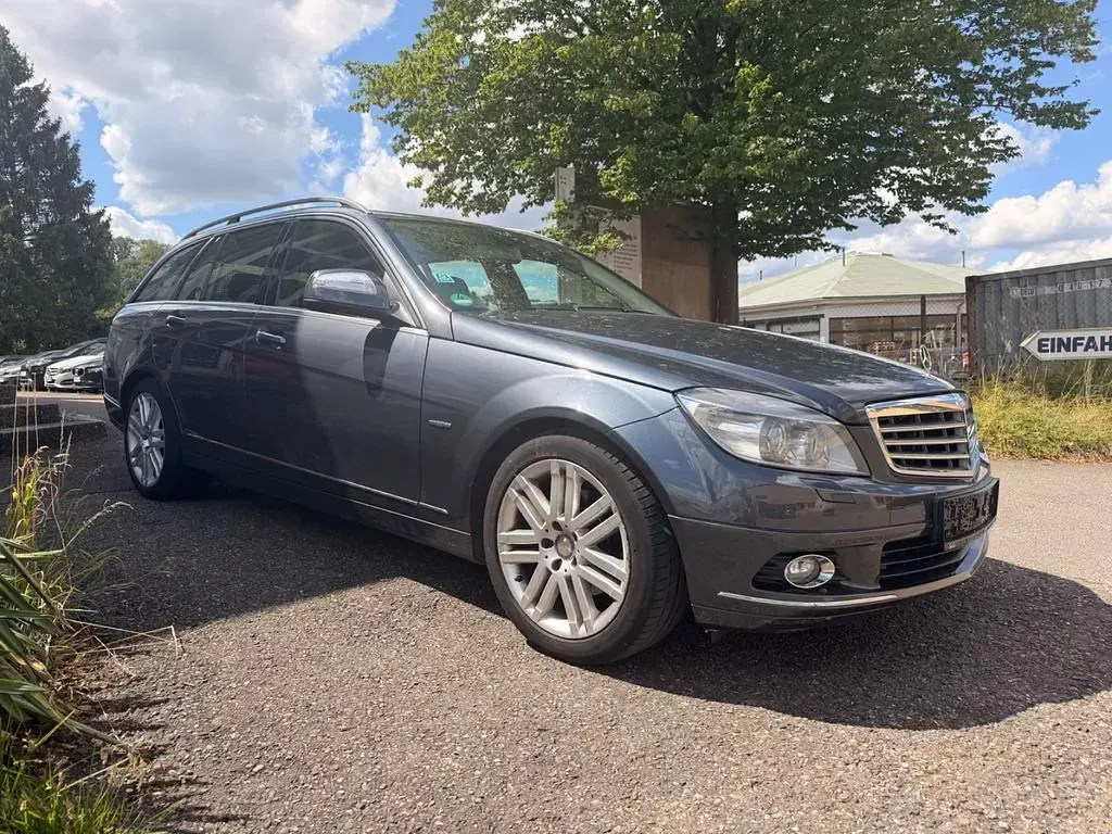 Gebraucht Mercedes C200 184 PS (135 kW) 2008 Grau Limousine