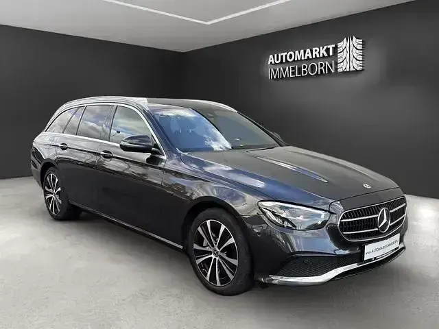 Gebraucht Mercedes E300 306 PS (225 kW) 2021 Grau Limousine