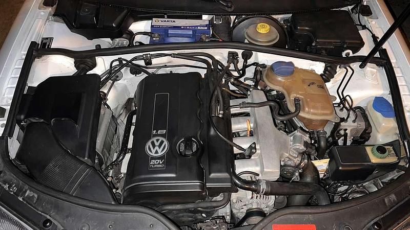 Gebraucht VW Passat 150 PS (110 kW) 1997 Weiß Limousine