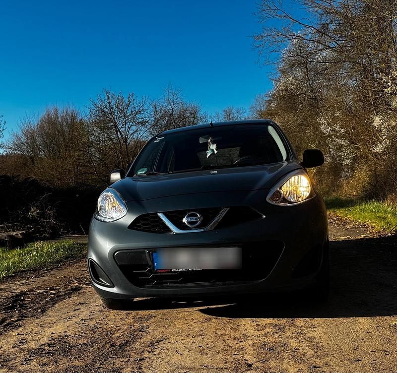 Grau Gebraucht 2016 Nissan Micra Acenta Kleinwagen | 5.250 € (Guter Preis) - Bild 1/4
