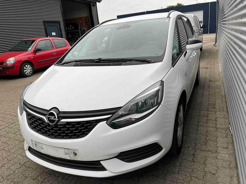 Weiß Gebraucht 2017 Opel Zafira Edition Van / Kleinbus | 4.750 € (Superpreis) - Bild 1/4
