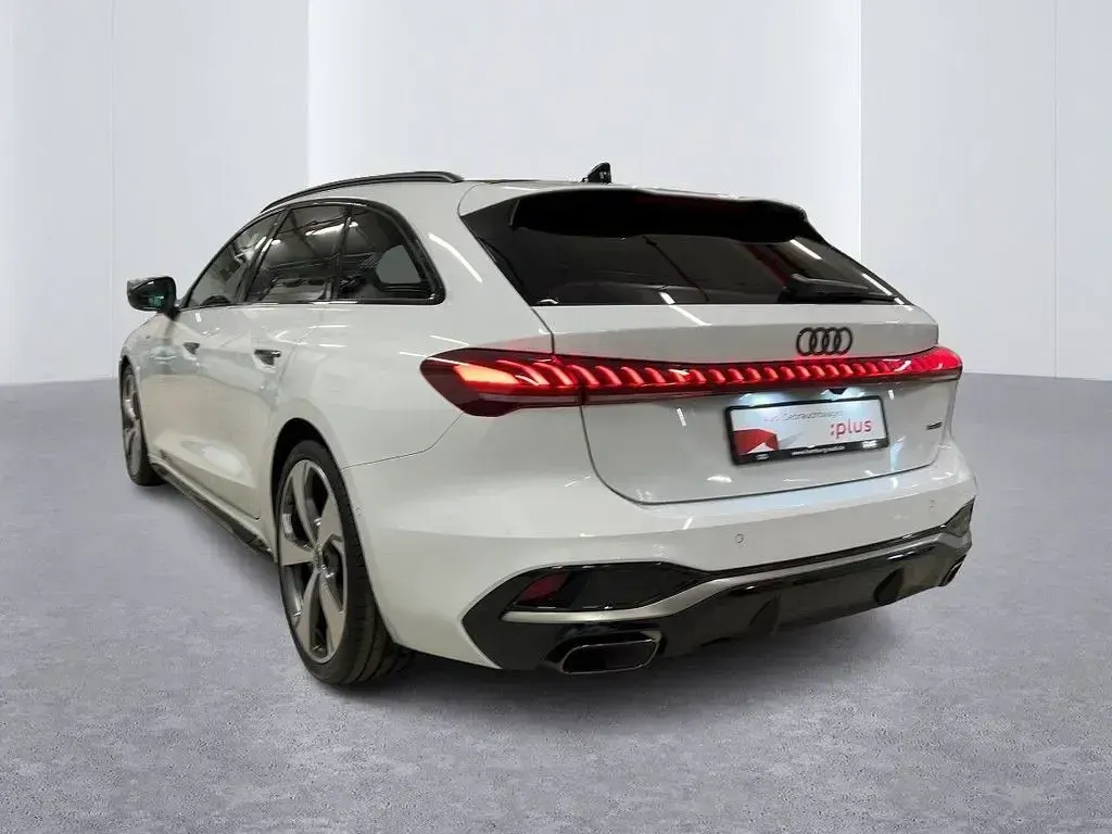 Gebraucht Audi A5 Ambiente 204 PS (150 kW) 2025 Gletscherweiß metallic Kombi