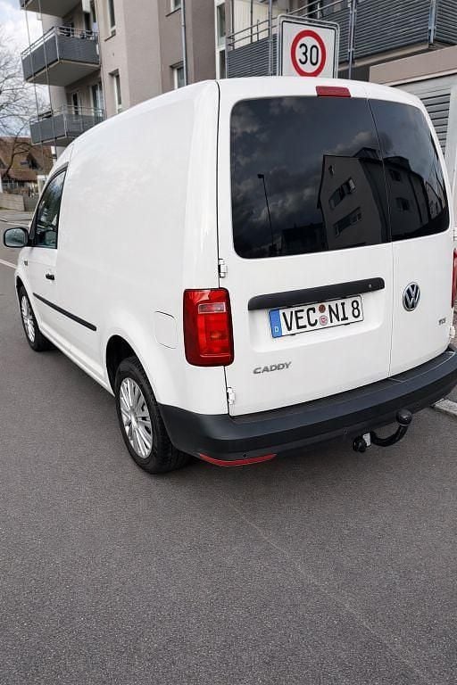 Gebraucht VW Caddy Trendline 102 PS (75 kW) 2017 Weiß Van / Kleinbus