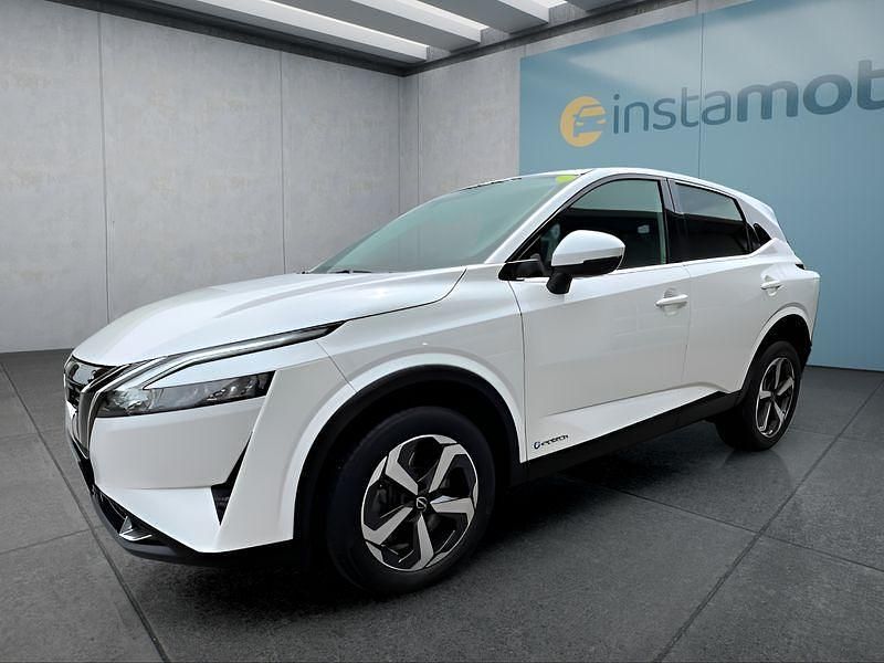 Weiß Gebraucht 2023 Nissan Qashqai SUV | 25.599 € (Fairer Preis) - Bild 1/4
