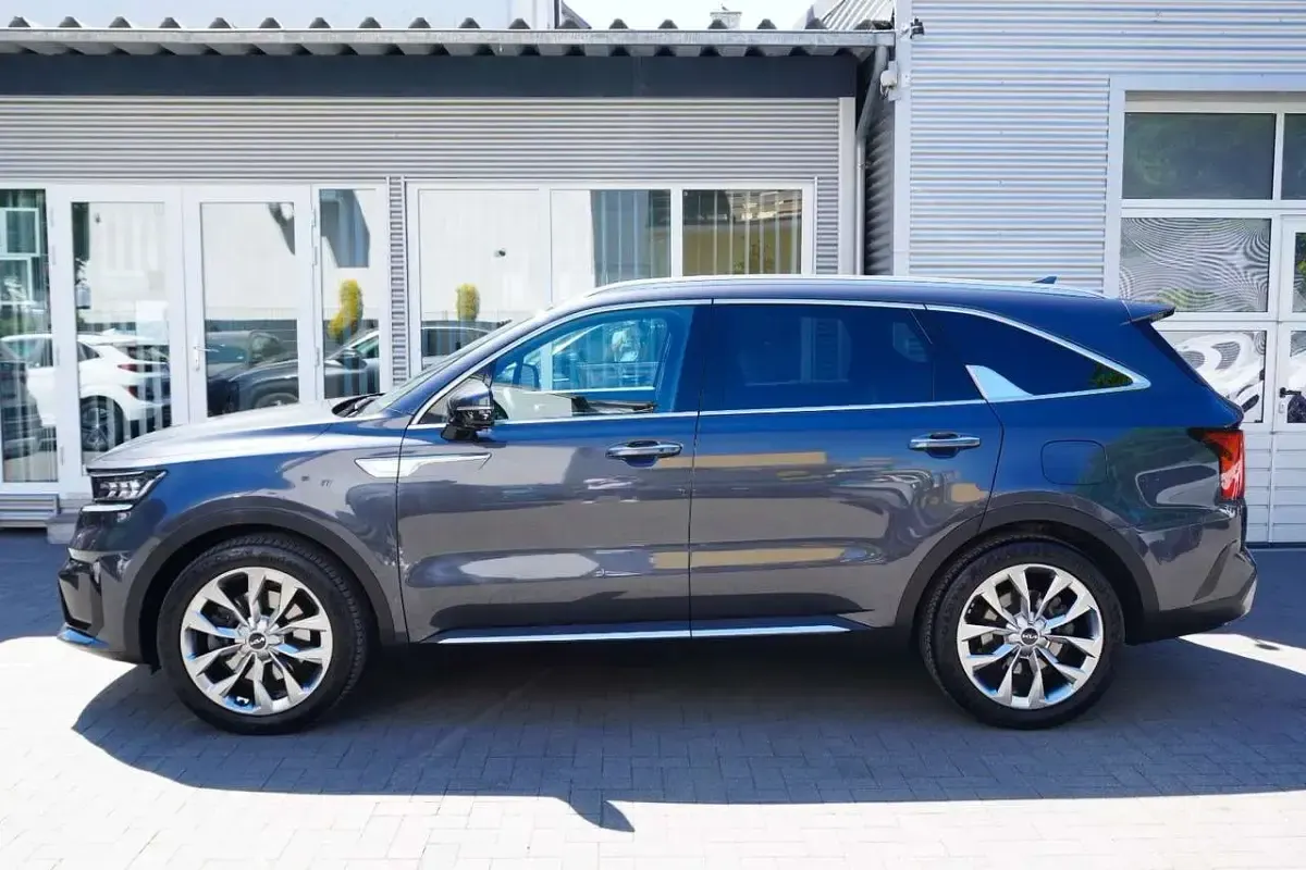 Gebraucht Kia Sorento Platinum 201 PS (147 kW) 2023 Platinum graphite SUV