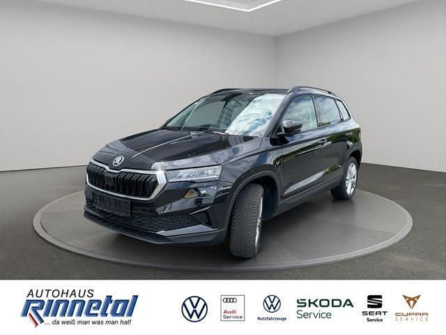 Schwarz Gebraucht 2024 Skoda Karoq Selection SUV | 32.880 € (Fairer Preis) - Bild 1/1