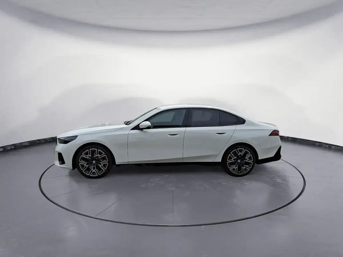 Gebraucht BMW 520 M Sport 197 PS (144 kW) 2026 Limousine