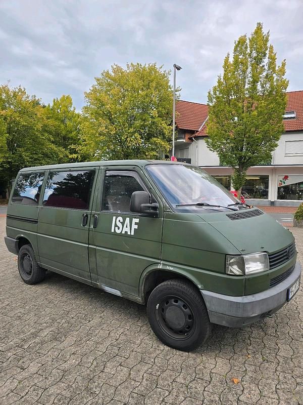Grün Gebraucht 1995 VW T4 Van | 9.000 € - Bild 1/4