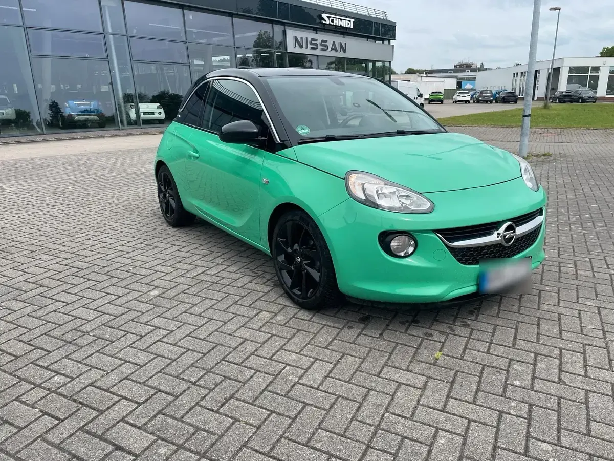 Gebraucht Opel Adam 87 PS (63 kW) 2015 Grün Kleinwagen