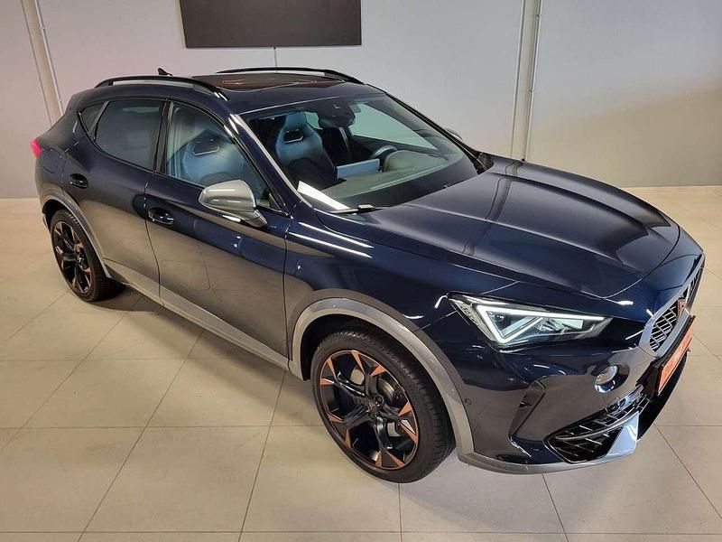 Blau Gebraucht 2022 Cupra Formentor VZ SUV | 35.970 € (Teuer) - Bild 1/4