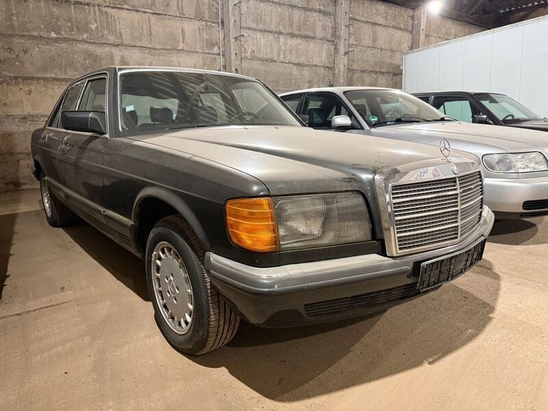 Gebraucht Mercedes S280 185 PS (136 kW) 1985 Schwarz Limousine