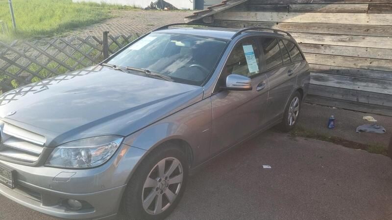 Silber Gebraucht 2009 Mercedes 220 Kombi | 4.500 € (Fairer Preis) - Bild 1/4