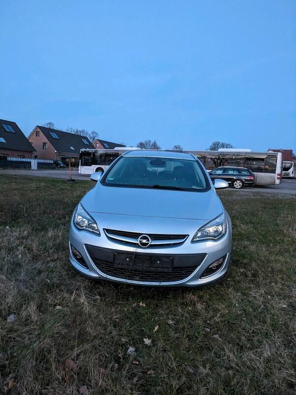 Blau Gebraucht 2016 Opel Astra Kombi | 4.200 € (Superpreis) - Bild 1/4