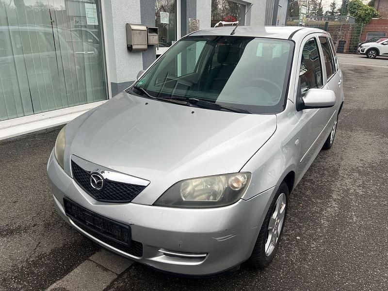 Gebraucht Mazda 2 Active 80 PS (58 kW) 2005 Silber Kleinwagen