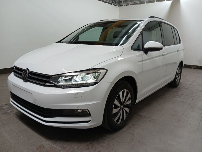 Pure white Gebraucht 2024 VW Touran Van / Kleinbus | 34.900 € (Fairer Preis) - Bild 1/4