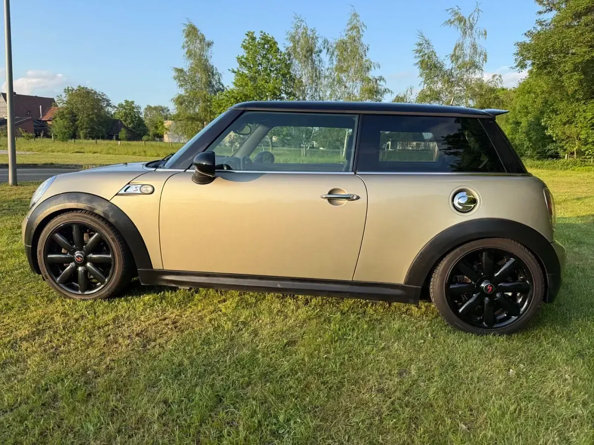 Käytetty Mini Cooper S Coupé 174 HP (127 kW) 2008 Kulta Coupe - kaksiovinen