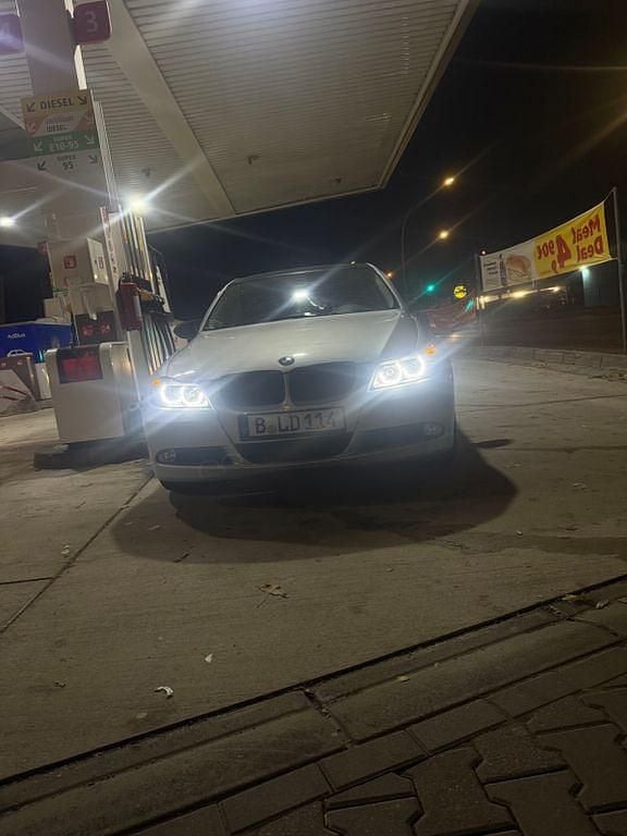 Gebraucht BMW 325 218 PS (160 kW) 2007 Silber Limousine