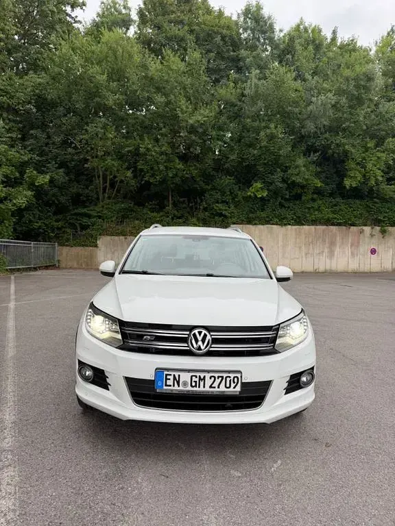 Gebraucht VW Tiguan Sportline 140 PS (102 kW) 2014 Weiß SUV
