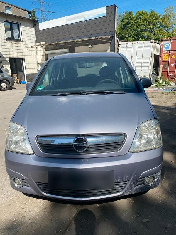 Second-hand Opel Meriva 105 CP (77 kW) 2006 Argintiu Monovolum