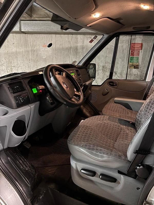Second-hand Ford Transit 86 CP (63 kW) 2008 Gri Monovolum