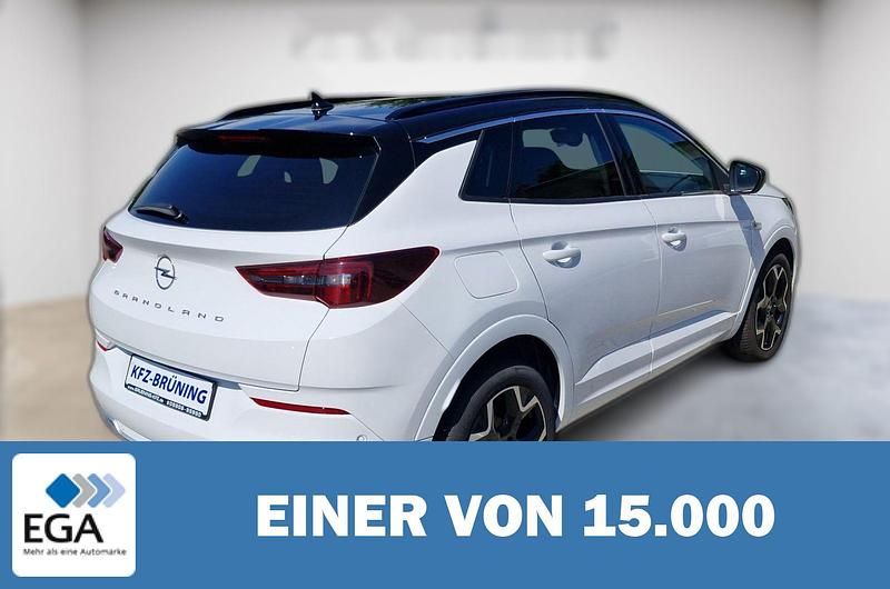 Weiß metallic Gebraucht 2024 Opel Grandland X SUV | 24.760 € (Etwas zu teuer) - Bild 1/4