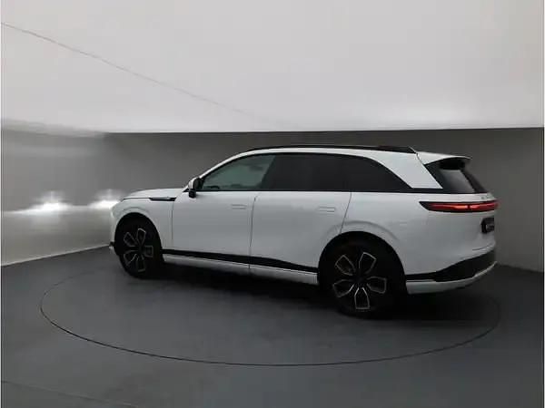 Neu XPENG G9 RWD Long Range 258 kW (351 PS) 2025 Weiss arctic white SUV