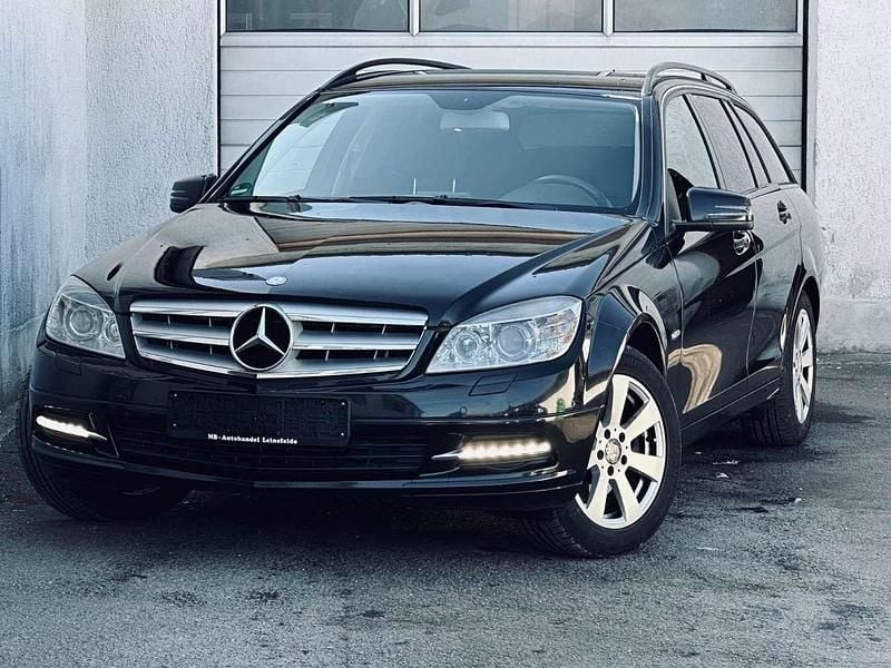 Schwarz Gebraucht 2010 Mercedes C200 Kombi | 3.990 € (Guter Preis) - Bild 1/4