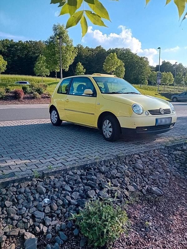 Brugt VW Lupo 50 HK (36 kW) 2000 Gul Hatchback