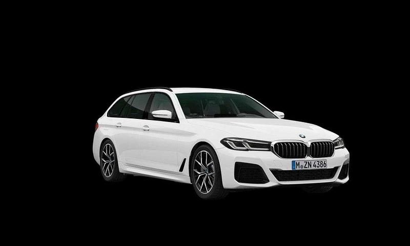 Alpinweiss iii Gebraucht 2020 BMW 520 M Sport Kombi | 35.990 € (Teuer) - Bild 1/2