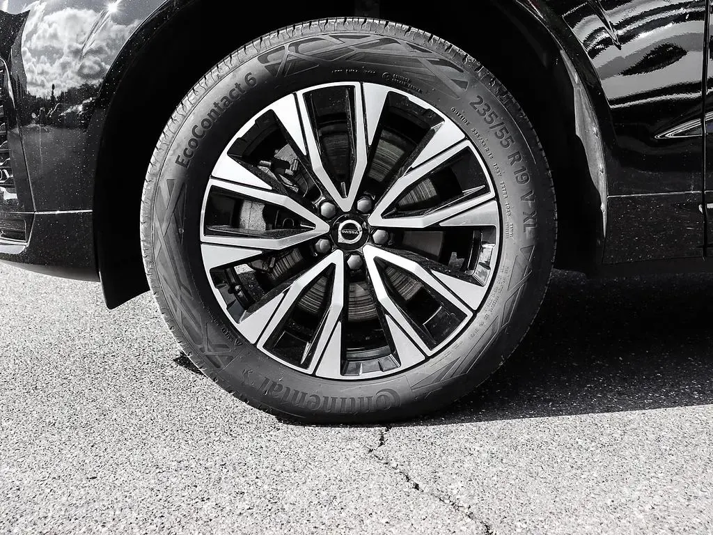 Gebraucht Volvo XC60 Plus 197 PS (144 kW) 2023 Schwarz SUV