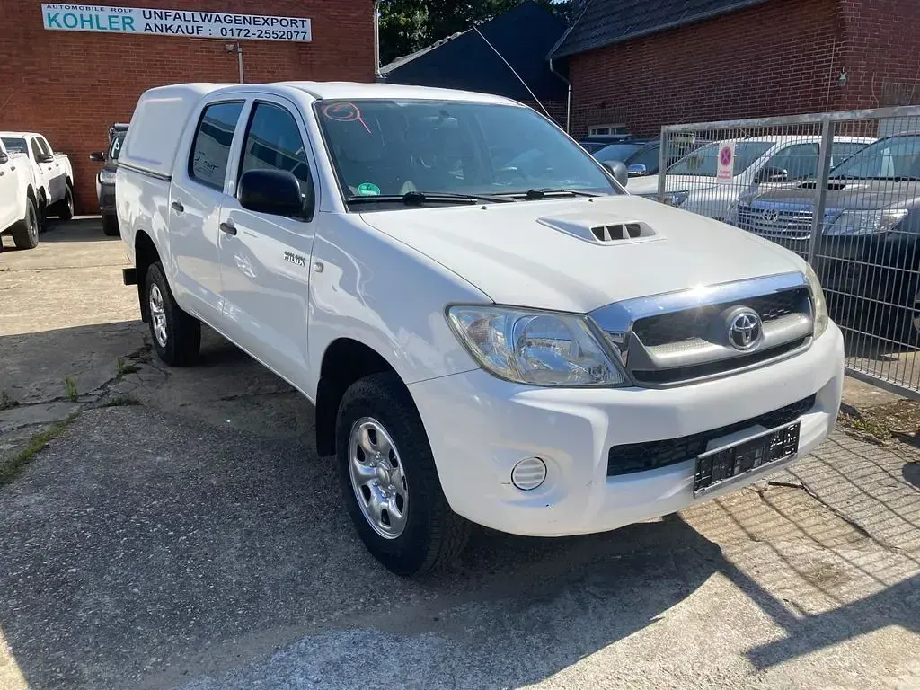 Gebraucht Toyota HiLux 144 PS (105 kW) 2012 Schneeweiss Pickup