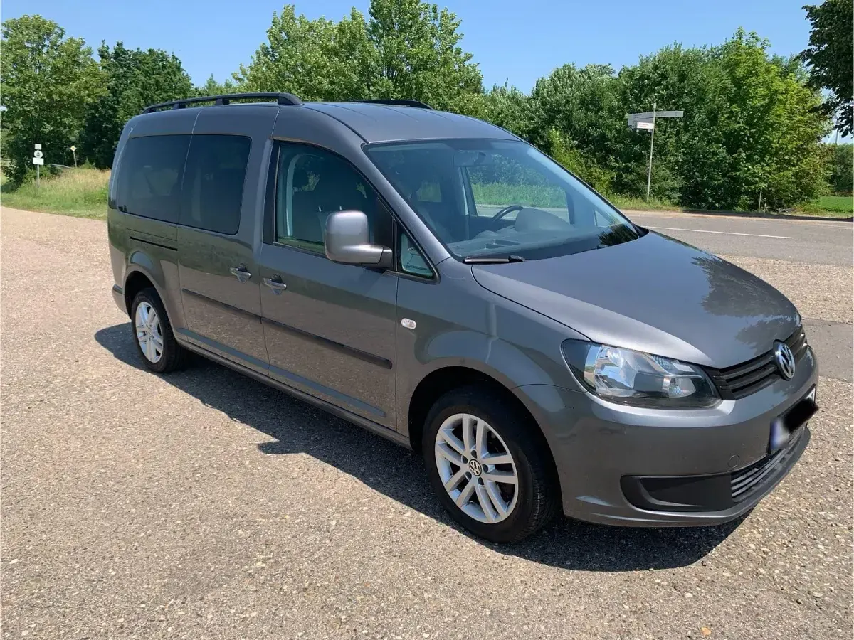 Gebraucht VW Caddy Maxi 102 PS (75 kW) 2013 Grau Van / Kleinbus