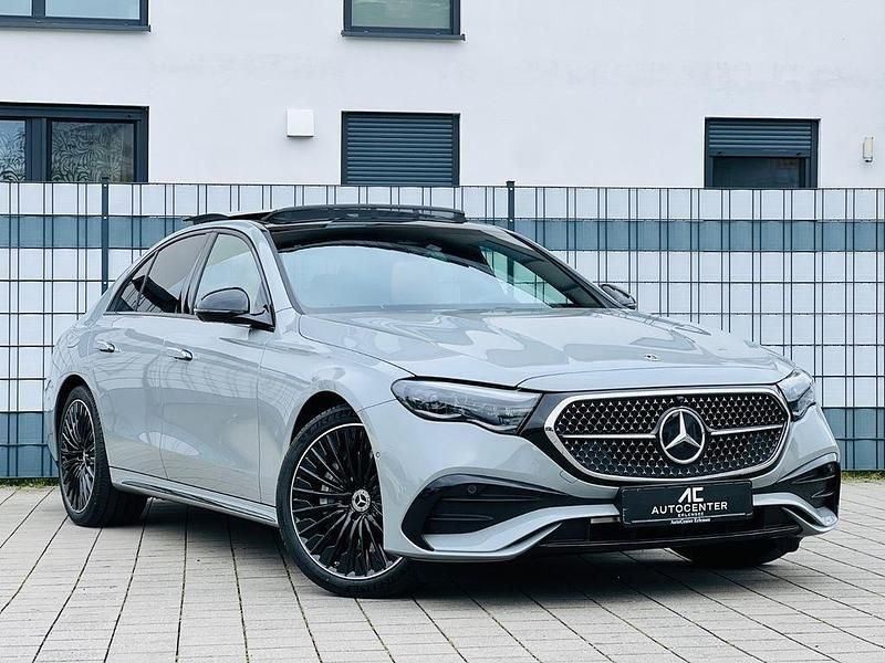 Grau Neu 2025 Mercedes E200 AMG Line Premium Plus Limousine | 79.900 € (Fairer Preis) - Bild 1/4