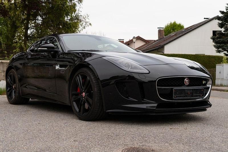 Schwarz Gebraucht 2013 Jaguar F-Type R Coupé | 39.000 € (Guter Preis) - Bild 1/4